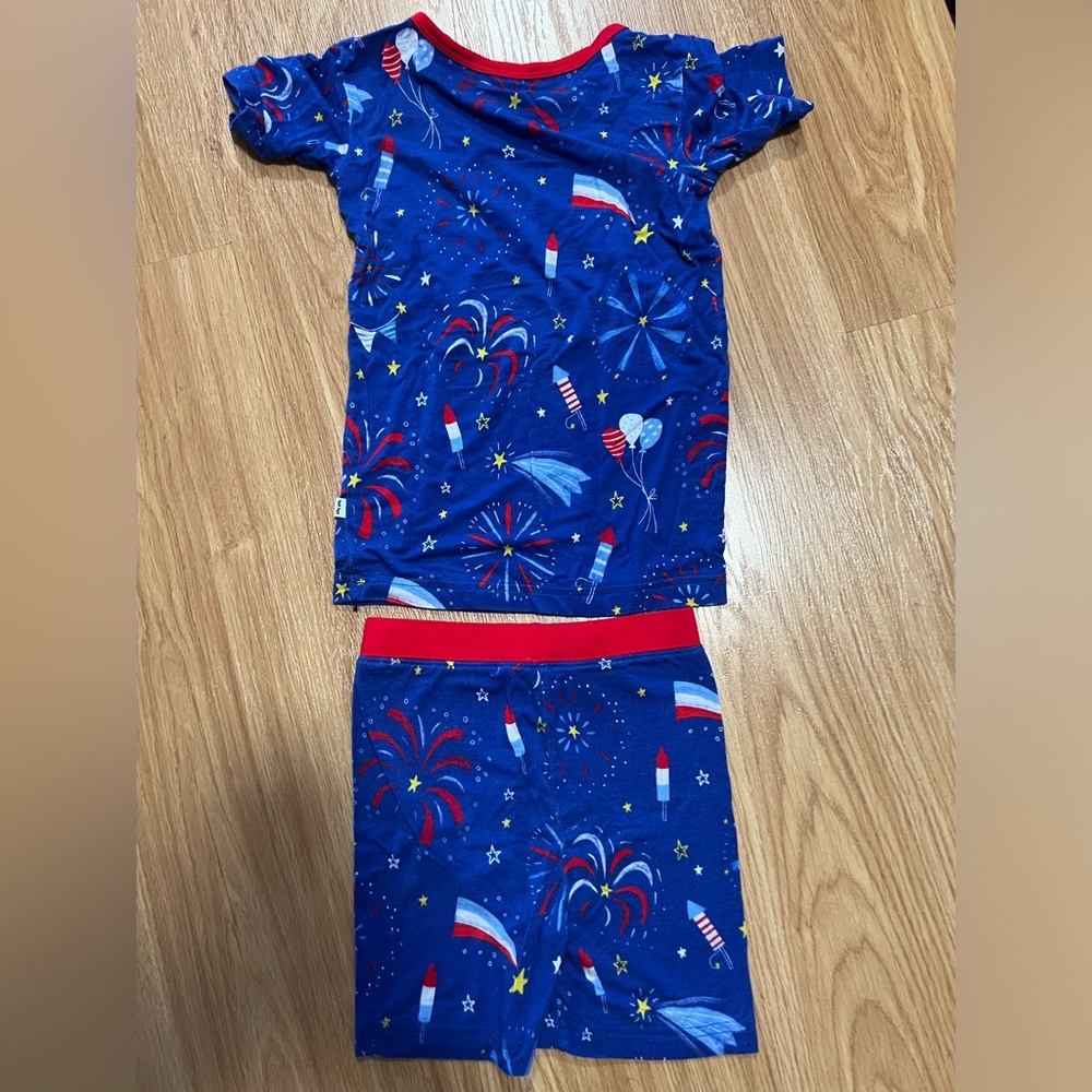 4th of July 2-piece short sleeve/shorts